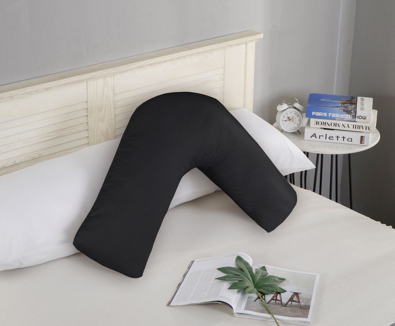 1000TC Premium Ultra Soft V SHAPE Pillowcase – Black
