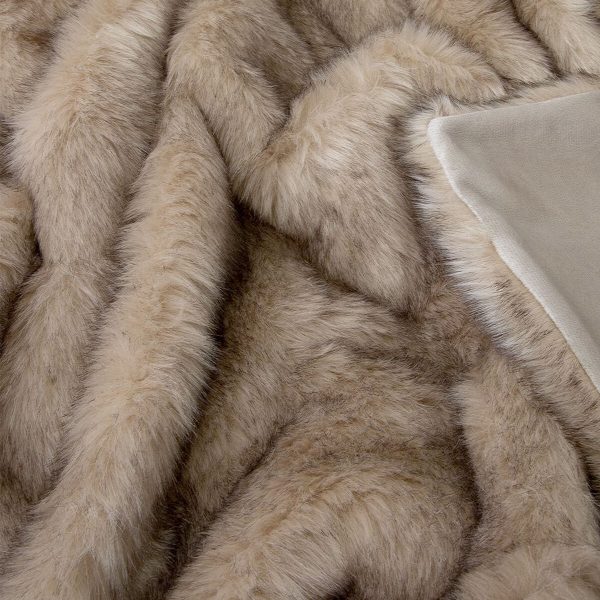 J Elliot Home Brown Fox Luxury Faux Fur Throw 130 x 160cm