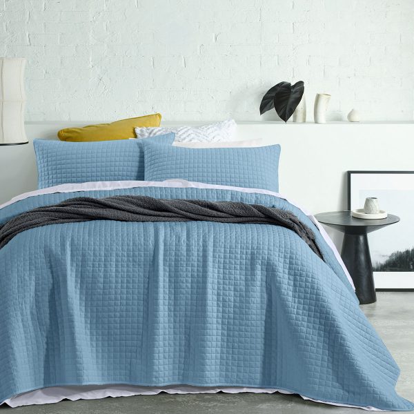 Accessorize Zane Coverlet Set Queen/King