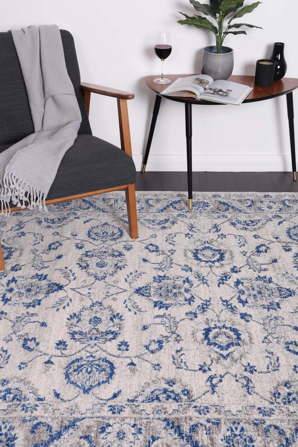 delicate-cassandra-blue-ivory-rug 160×230