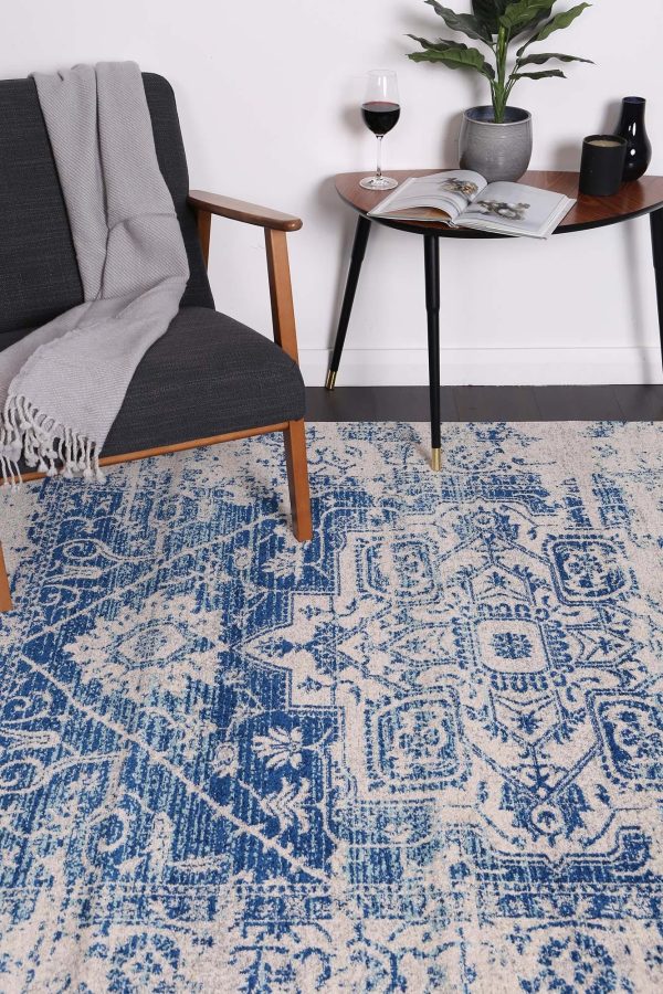 delicate-audrey-ivory-navy-rug 160×230