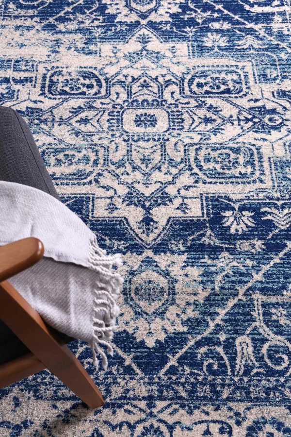 delicate-audrey-ivory-navy-rug 160×230