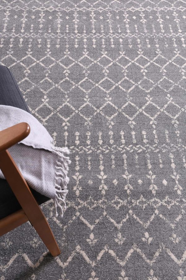 delicate-cassiday-grey-ivory-rug 300×400